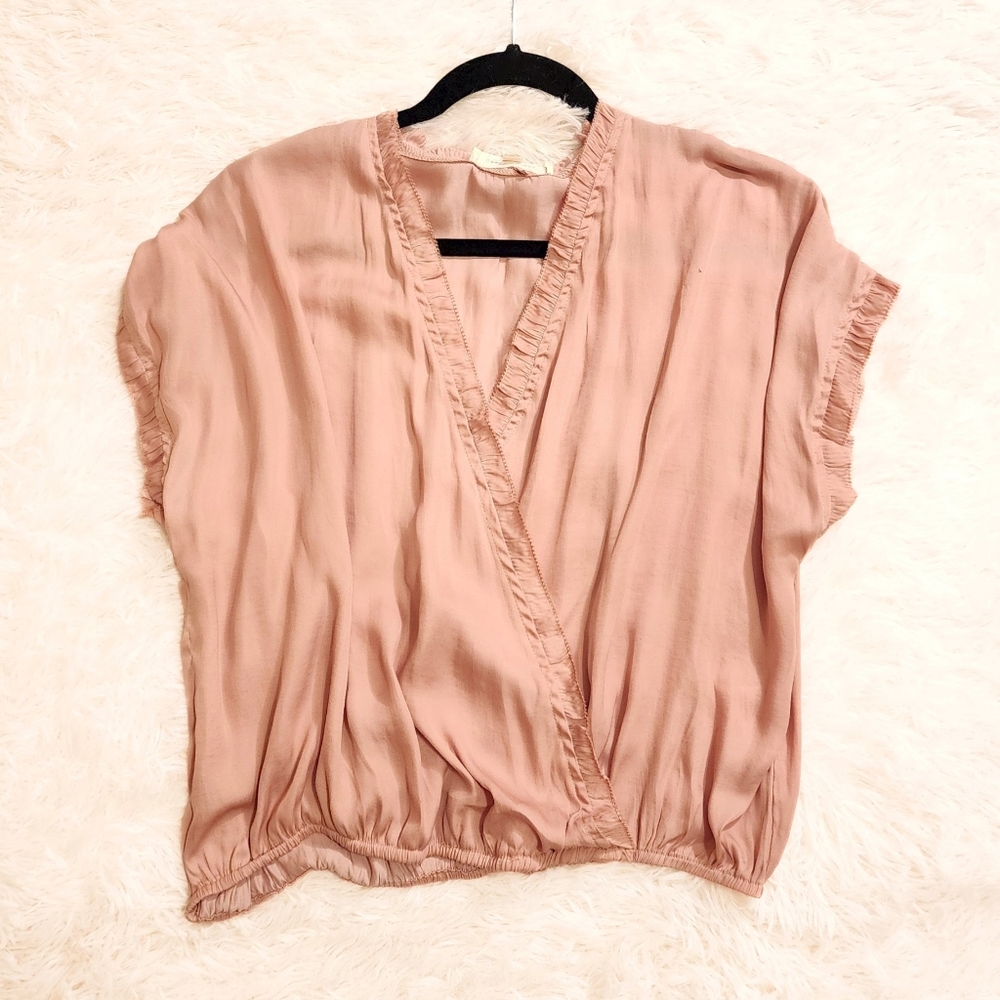 Grade & Gather Women's Pink Deep V Blouse Size Small NWT